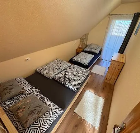 דירה Bibic Vendeghaz *